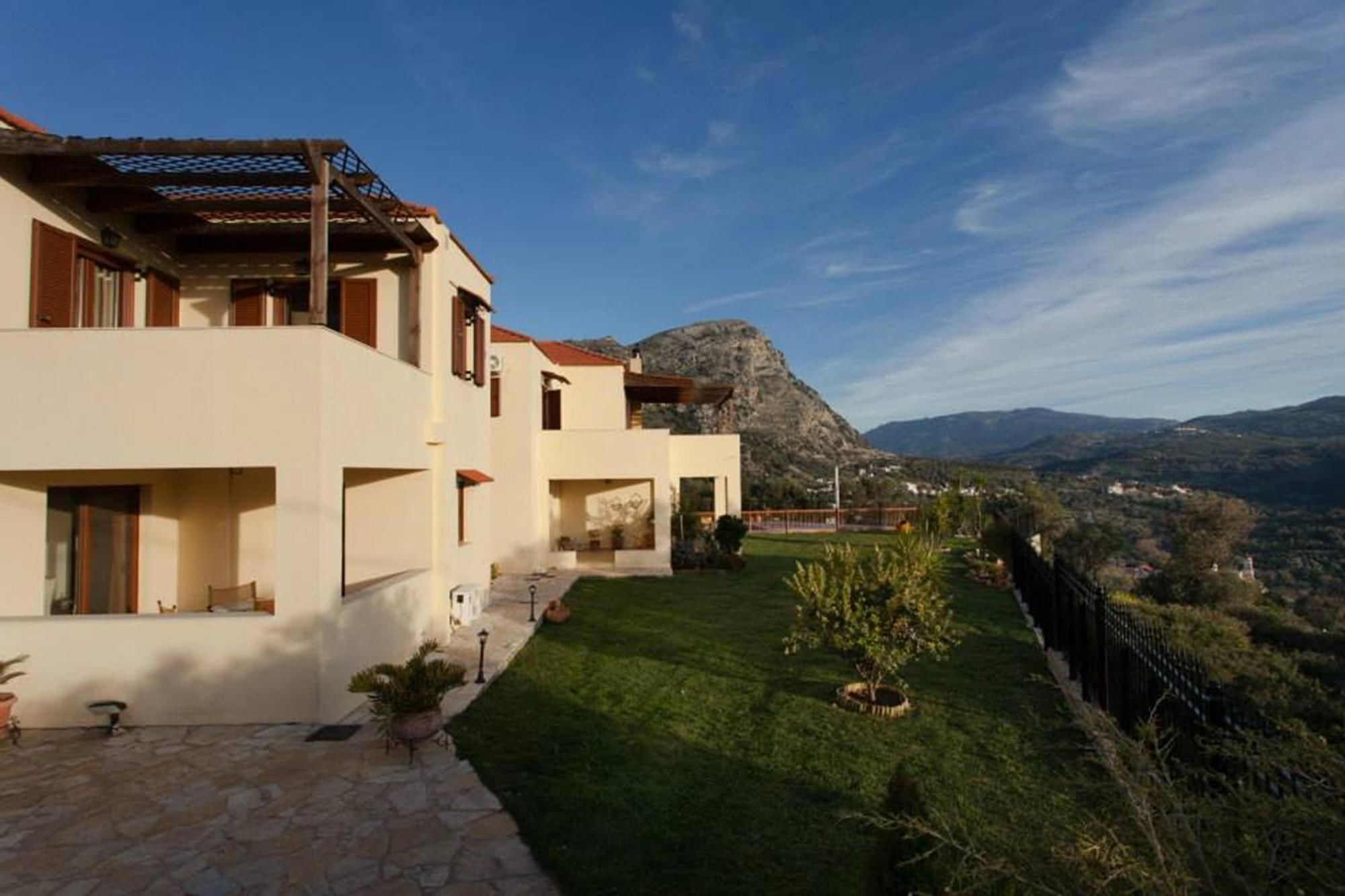 Louloudis Villa Spílion Exterior foto