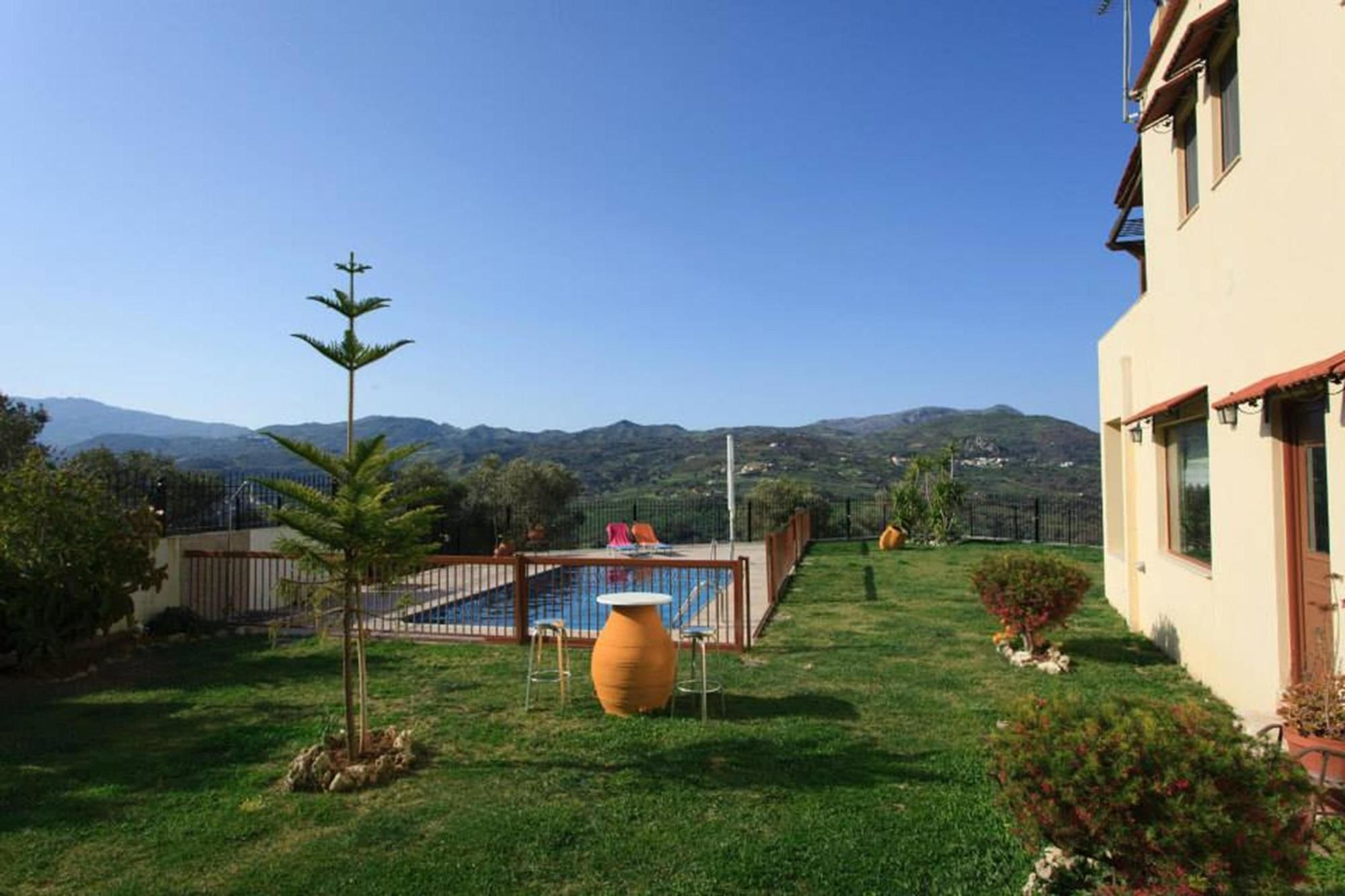 Louloudis Villa Spílion Exterior foto